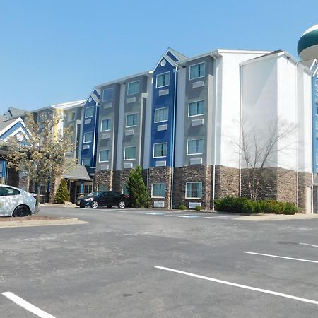 Microtel Inn & Suites By Wyndham Wheeling At The Highlands Triadelphia Buitenkant foto
