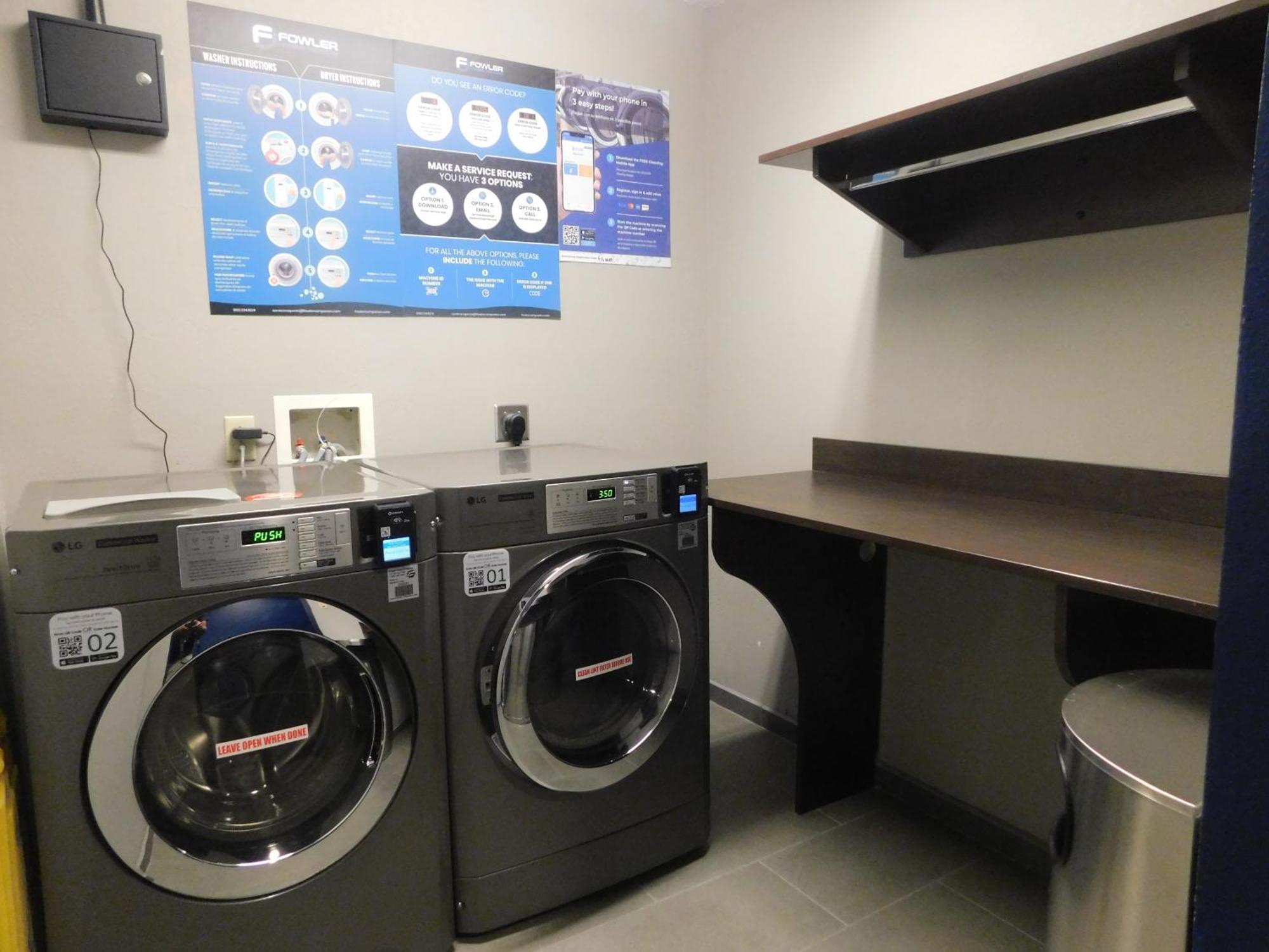 Microtel Inn & Suites By Wyndham Wheeling At The Highlands Triadelphia Buitenkant foto