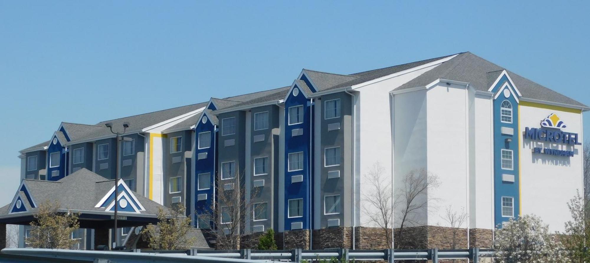 Microtel Inn & Suites By Wyndham Wheeling At The Highlands Triadelphia Buitenkant foto