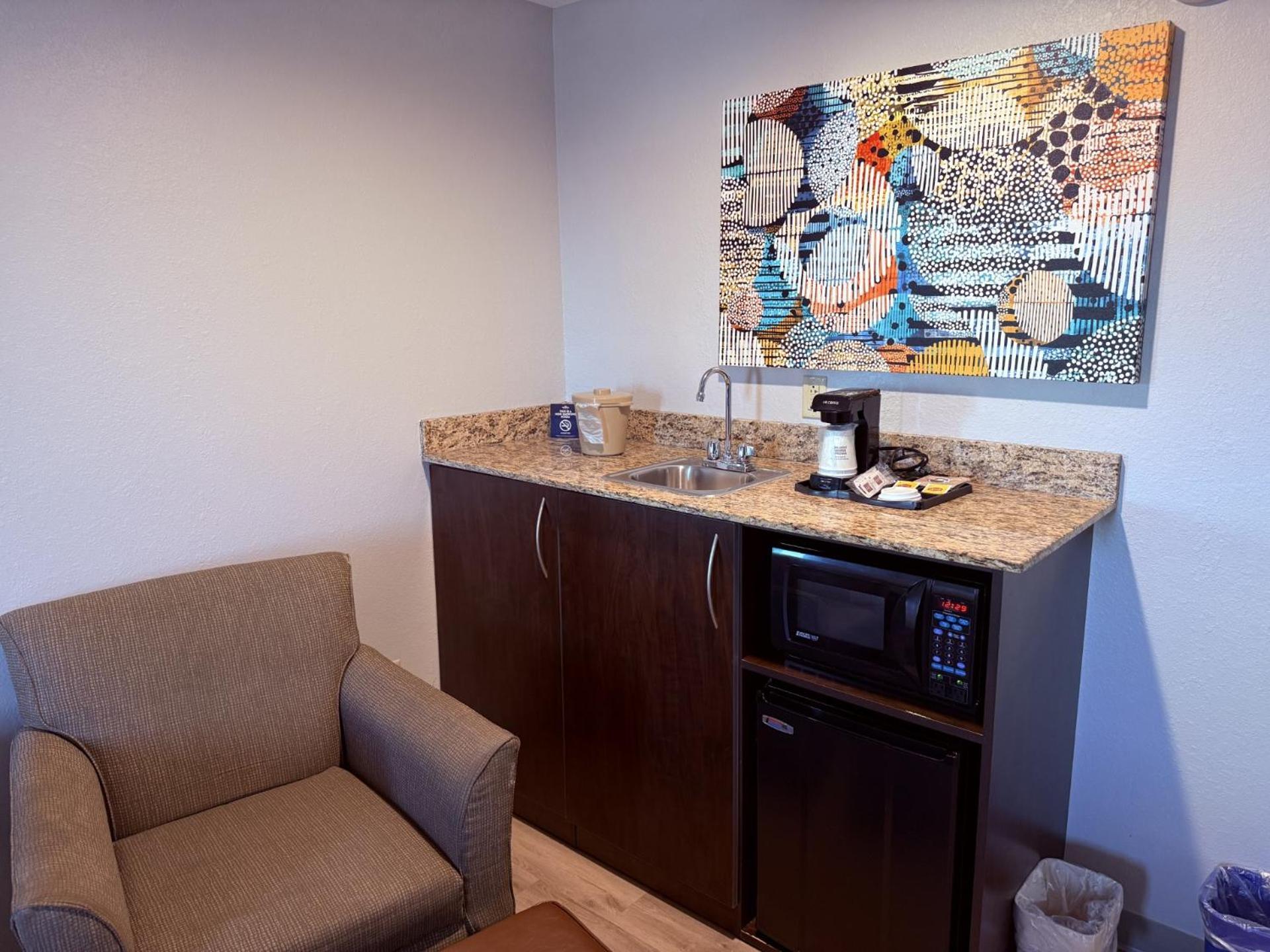 Microtel Inn & Suites By Wyndham Wheeling At The Highlands Triadelphia Buitenkant foto